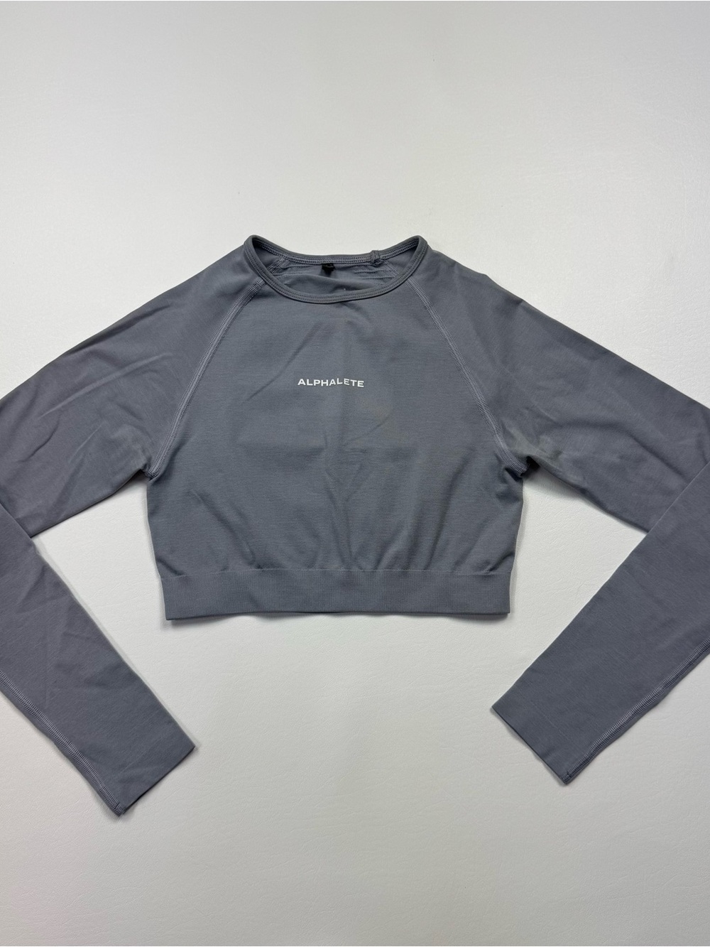 Alphalete Gray Cropped Long Sleeve Stretch Top Size Small